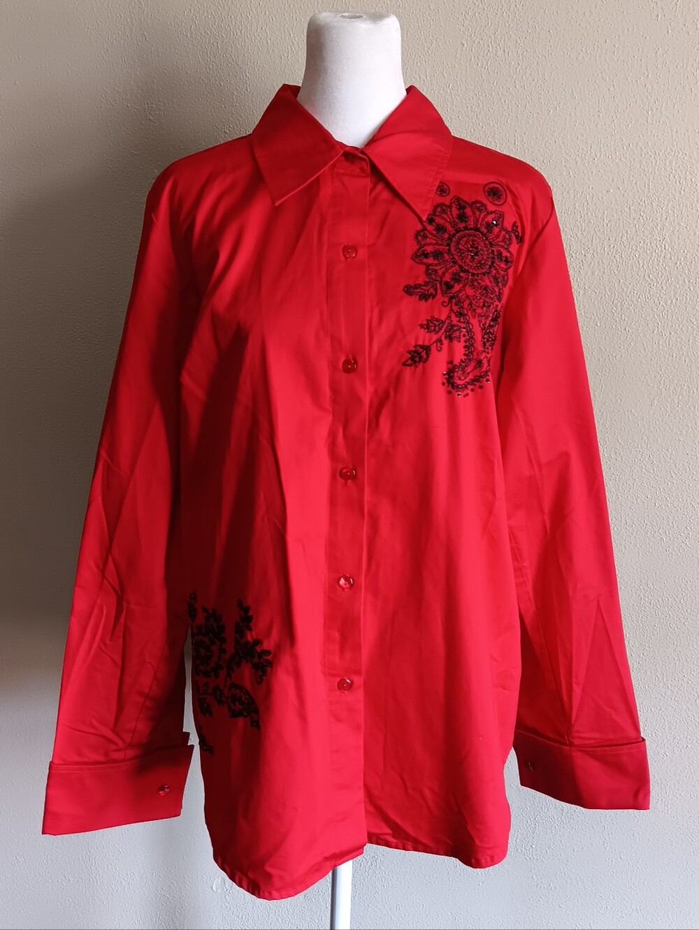 Rockabilly, Southern Goth, 90s Victor Costa Red Embroidered Button Up, Medium